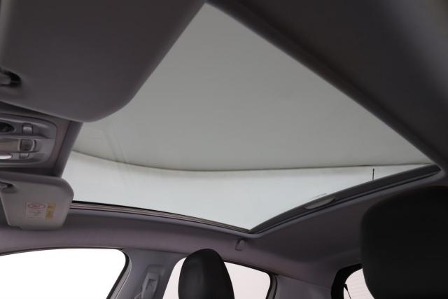 Peugeot 208 image 9