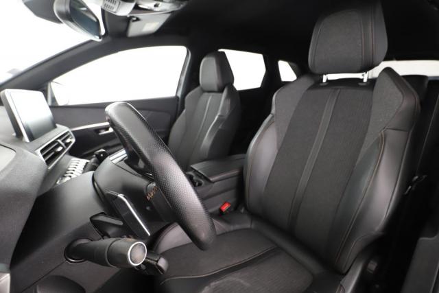 Peugeot 3008 image 9