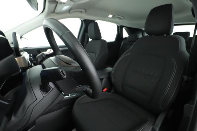 Ford Kuga image 1