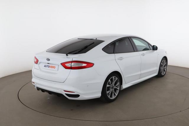 Ford Mondeo image 5
