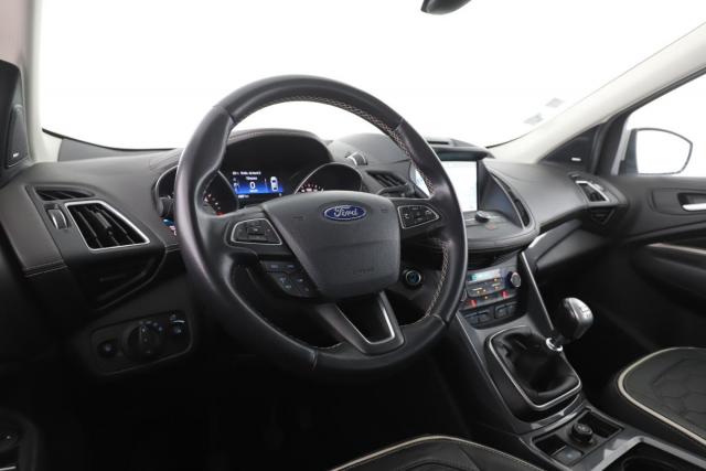 Ford Kuga image 4