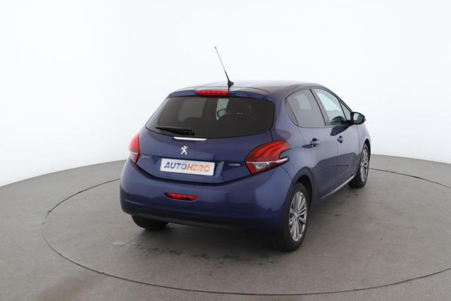 Peugeot 208 image 6