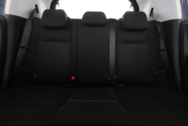 Peugeot 208 image 7