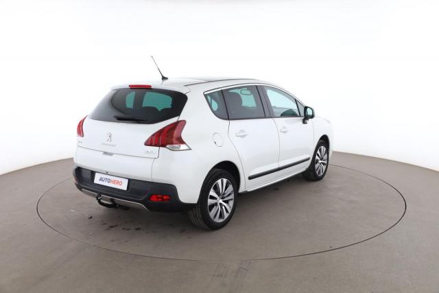 Peugeot 3008 image 2