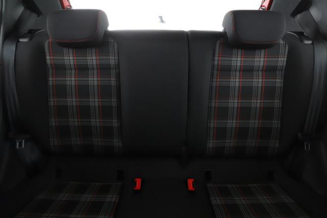 Volkswagen Up! image 5