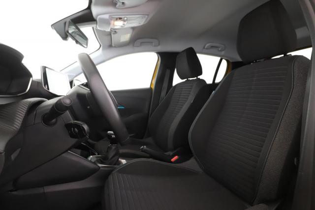 Peugeot 208 image 7
