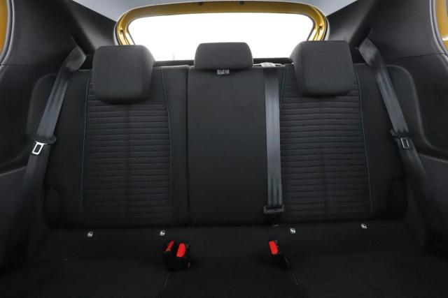 Peugeot 208 image 4