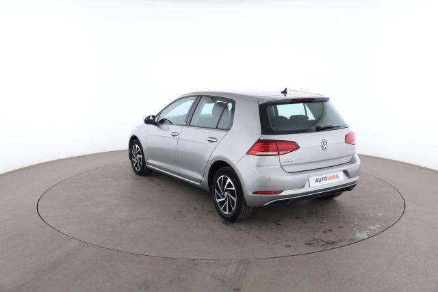 Volkswagen Golf image 4