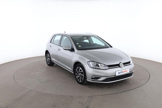 Volkswagen Golf image 6