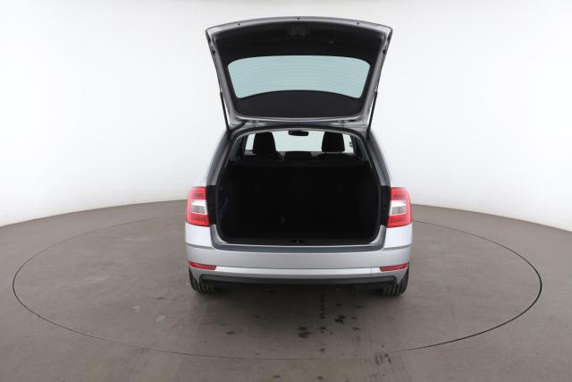 Skoda Octavia image 7