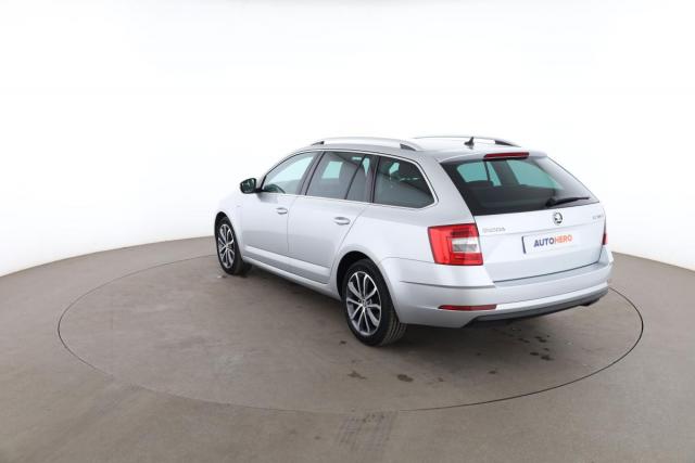 Skoda Octavia image 4