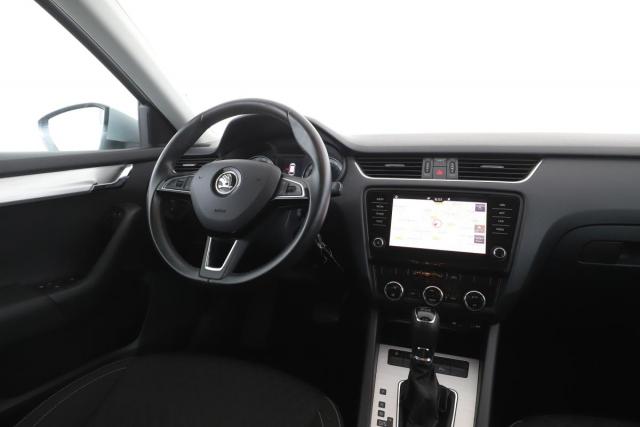 Skoda Octavia image 5