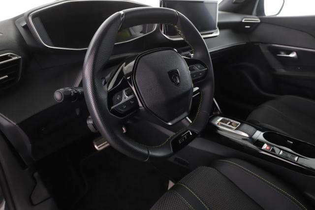 Peugeot 2008 image 3
