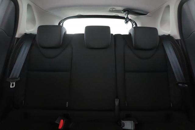 Renault Clio image 9