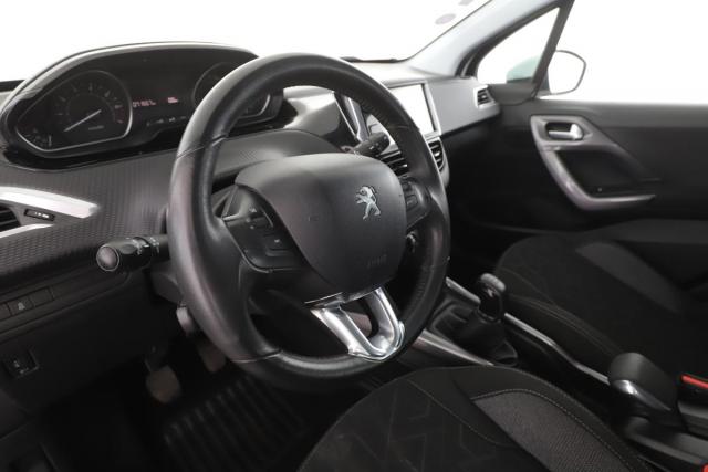 Peugeot 2008 image 3