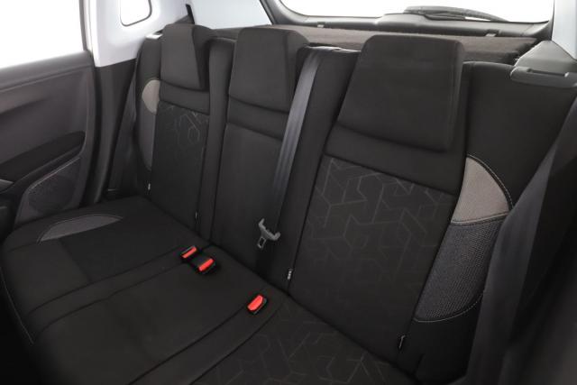 Peugeot 2008 image 6