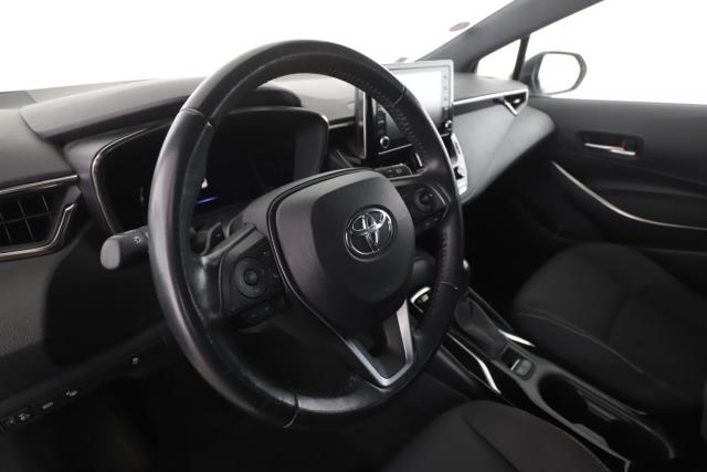 Toyota Corolla Touring Sports image 5