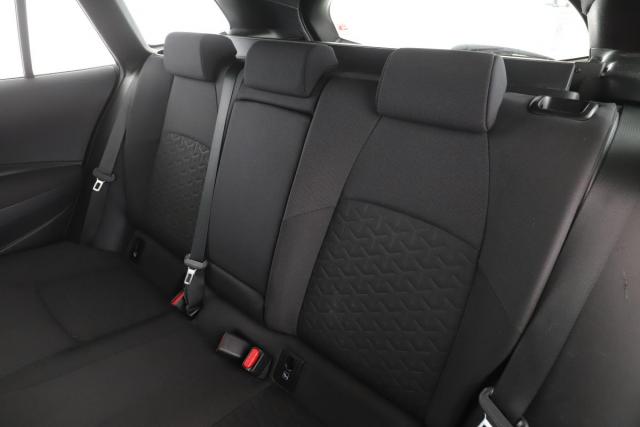 Toyota Corolla Touring Sports image 6