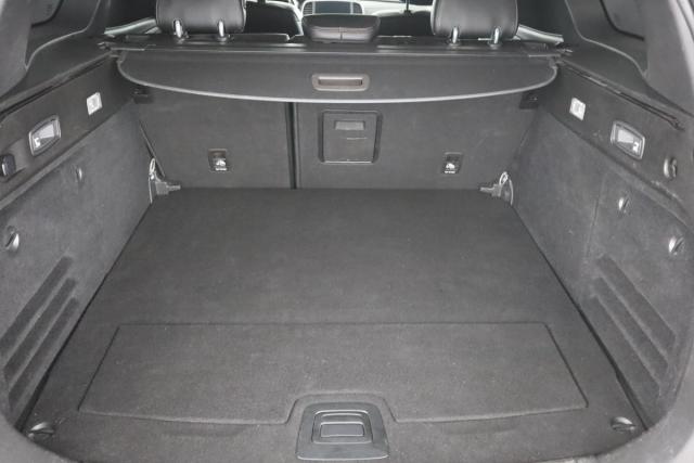 Renault Talisman Estate image 2