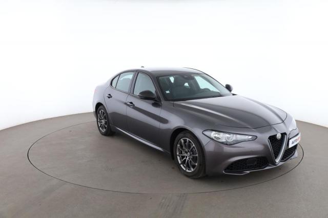 Alfa Romeo Giulia image 5