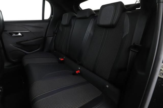 Peugeot 208 image 2