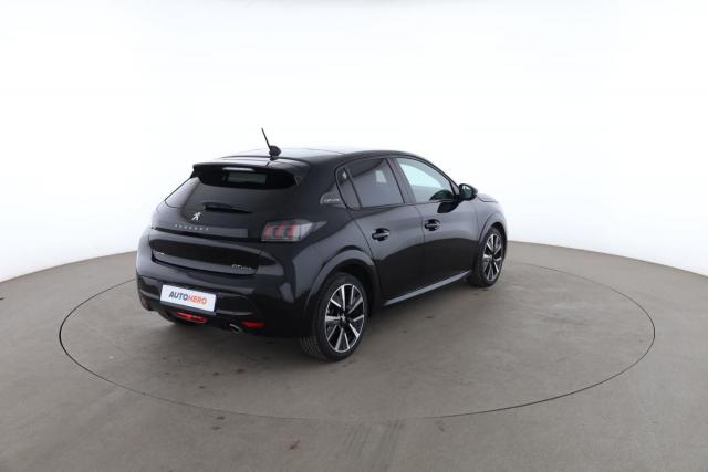 Peugeot 208 image 9