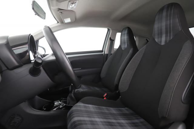 Peugeot 108 image 9