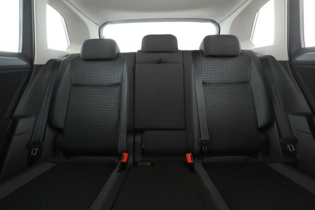 Volkswagen Tiguan image 9