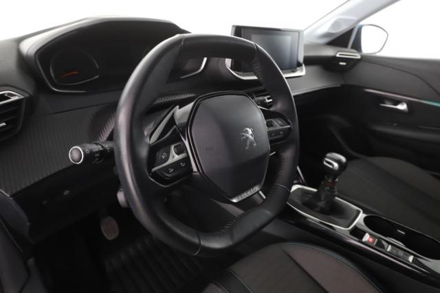 Peugeot 208 image 4