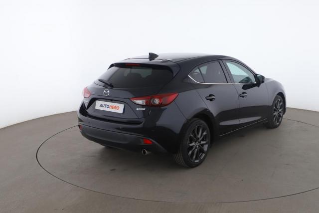 Mazda 3 image 2