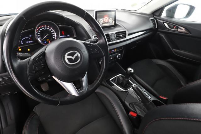 Mazda 3 image 9