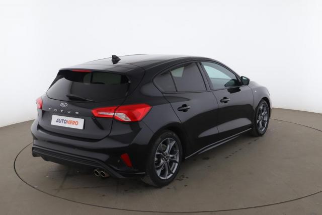 Ford Focus image 6