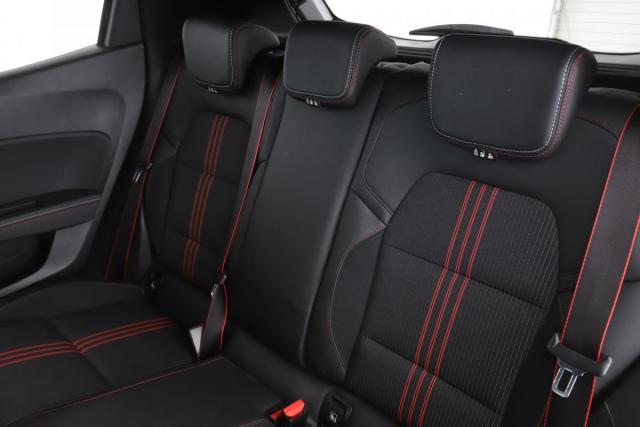 Renault Clio image 6
