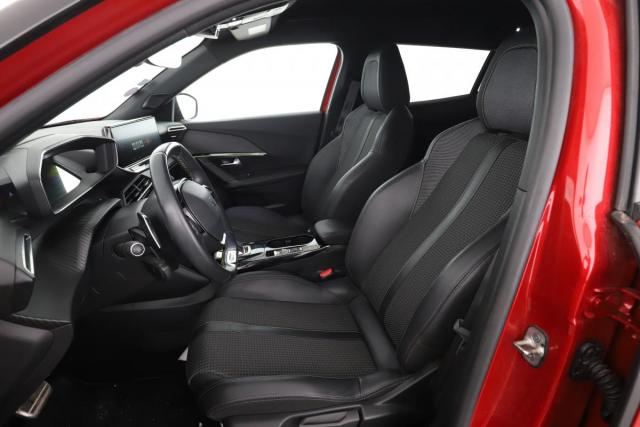 Peugeot 2008 image 5