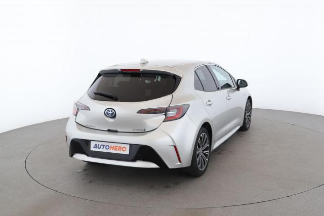 Toyota Corolla image 5