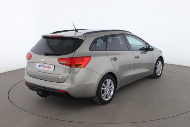 Kia Cee'D_sw image 9