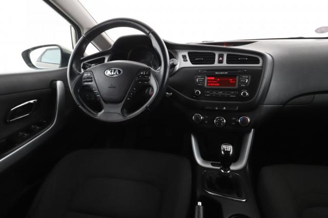 Kia Cee'D_sw image 1