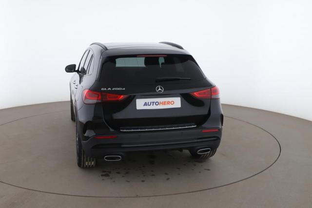 Mercedes Benz Gla image 8