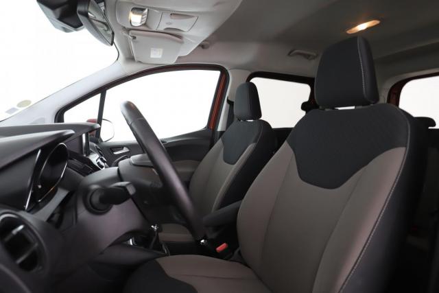 Ford Tourneo image 8