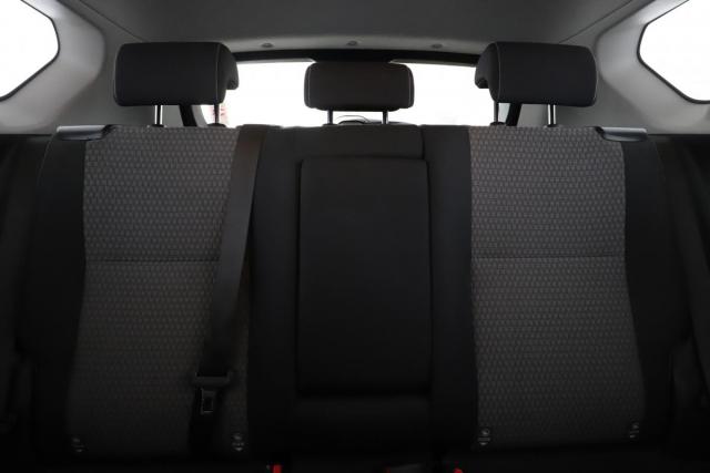 Toyota Auris image 4