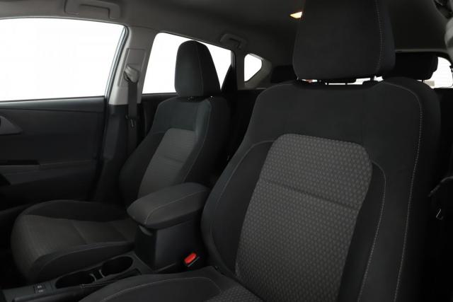 Toyota Auris image 1