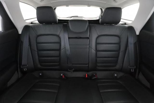 Renault Talisman Estate image 6