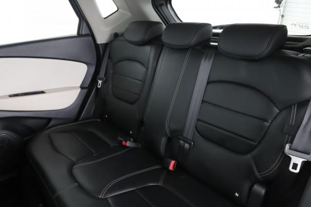 Renault Captur image 6