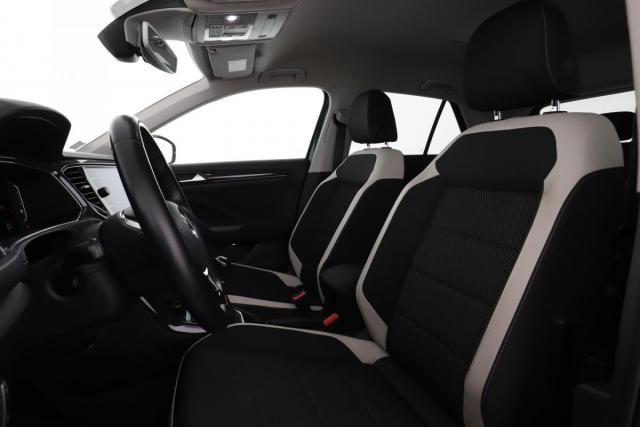 Volkswagen T-Roc image 4