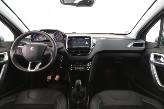 Peugeot 2008 image 2