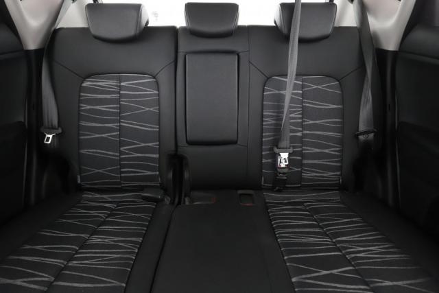 Kia Venga image 8