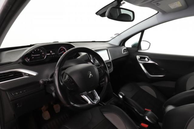 Peugeot 2008 image 1