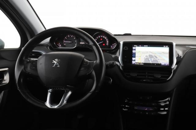 Peugeot 2008 image 6
