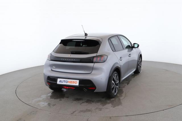 Peugeot 208 image 1