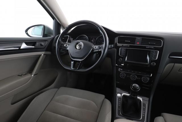 Volkswagen Golf image 1